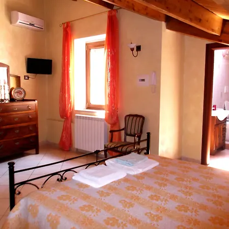 Dolcedorme Bed And Breakfast-2
